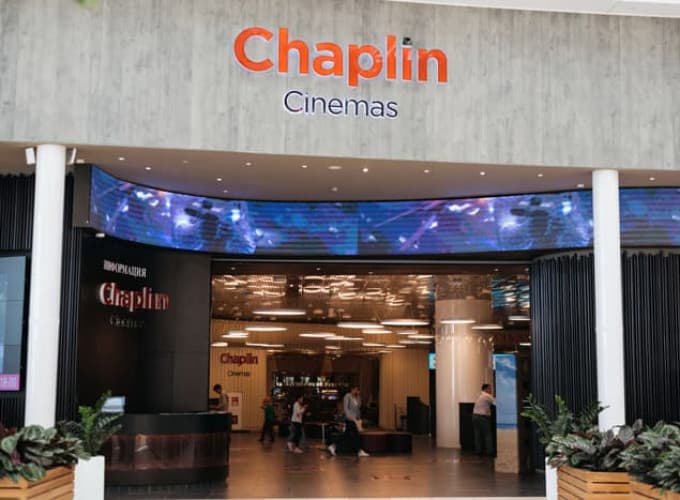 Светодиодные экраны для кинотеатра Chaplin Cinema